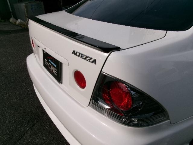 アルテッツァ RS200 リミテッドII 前期ネオカス ジータサイド クオリタートバンパーフルエアロ ラックエアロボンネット 強化クラッチ 軽量フライホイール 社外エキマニ HKSマフラー フルタップ車高調 VIPER3105Vセキュリティ(17枚目)