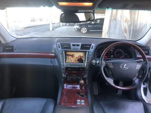 LS LS460 バージョンS Iパッケージ サンルーフ・革シート・ナビ・バックカメラ・地デジ(22枚目)