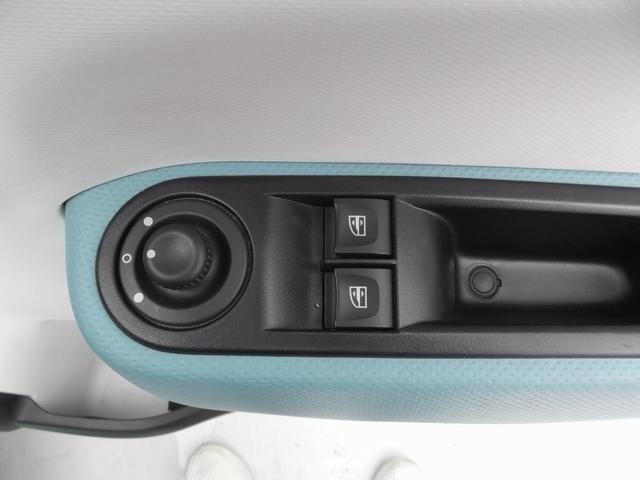 インテンス　ワンオーナー　買取車　社外ナビＴＶ　ＥＴＣ　Ｂｌｕｅｔｏｏｔｈ　リア障害物センサー　禁煙車　アイドリングストップ　純正アルミ　タイヤ溝５分山　ターボ車　オートライト　オートレインセンサー(24枚目)