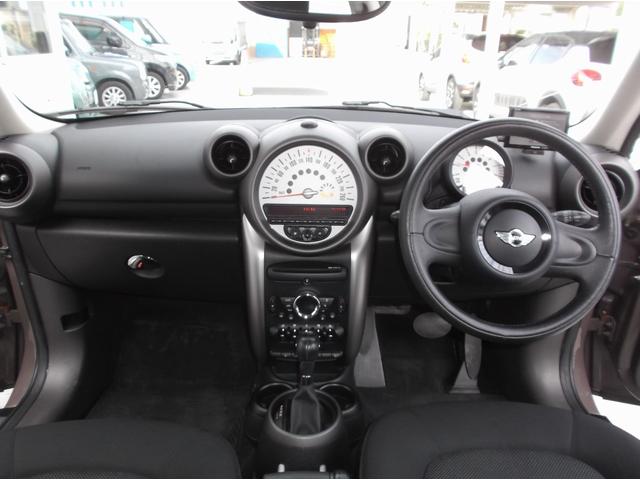 MINI クーパー クロスオーバー 管理ユーザー下取り車 ライトコーヒー色 キーレス2個 プッシュスタート ポータブルナビTV ETC ドラレコ HIDヘッドライト オートライト タイヤ溝8分山 純正16AWユニオンジャックミラー(11枚目)