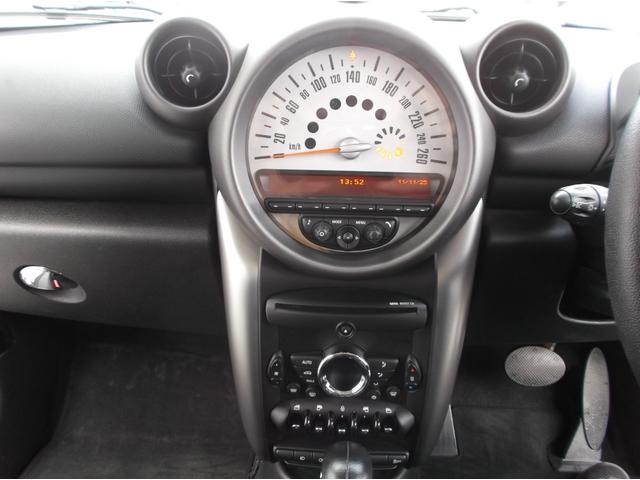 MINI クーパー クロスオーバー 管理ユーザー下取り車 ライトコーヒー色 キーレス2個 プッシュスタート ポータブルナビTV ETC ドラレコ HIDヘッドライト オートライト タイヤ溝8分山 純正16AWユニオンジャックミラー(12枚目)