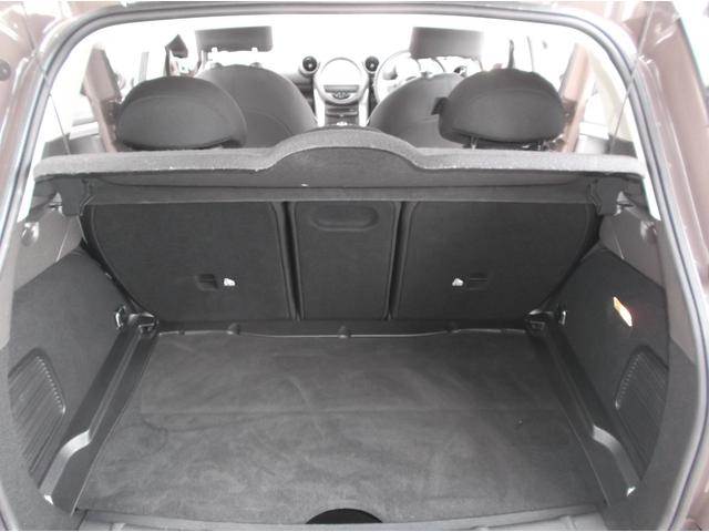 MINI クーパー クロスオーバー 管理ユーザー下取り車 ライトコーヒー色 キーレス2個 プッシュスタート ポータブルナビTV ETC ドラレコ HIDヘッドライト オートライト タイヤ溝8分山 純正16AWユニオンジャックミラー(34枚目)