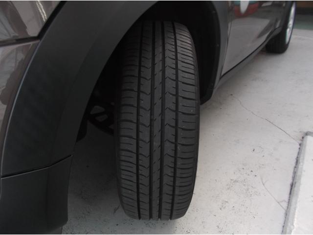 MINI クーパー クロスオーバー 管理ユーザー下取り車 ライトコーヒー色 キーレス2個 プッシュスタート ポータブルナビTV ETC ドラレコ HIDヘッドライト オートライト タイヤ溝8分山 純正16AWユニオンジャックミラー(52枚目)