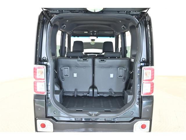 ラゲージスペース、積み荷に合わせて自由に変化。ゆとりある空間が、毎日の可能性を広げます。