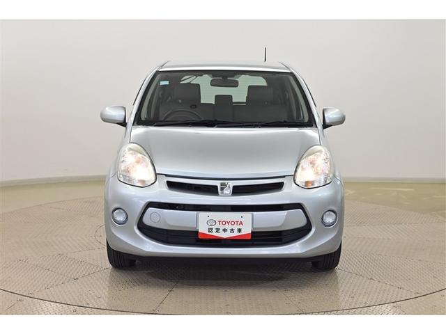 パッソ Ｘ　運転席助手席エアバック　地デジＴＶ　メモリーナビゲーション　横滑り防止機能　Ａストップ　エアコン　キーレス　ＥＴＣ　ドライブレコーダ　ＡＢＳ　パワーウィンドウ　ベンチシート　パワーステアリング　ＤＶＤ（2枚目）