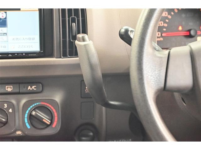 パッソ Ｘ　運転席助手席エアバック　地デジＴＶ　メモリーナビゲーション　横滑り防止機能　Ａストップ　エアコン　キーレス　ＥＴＣ　ドライブレコーダ　ＡＢＳ　パワーウィンドウ　ベンチシート　パワーステアリング　ＤＶＤ（7枚目）