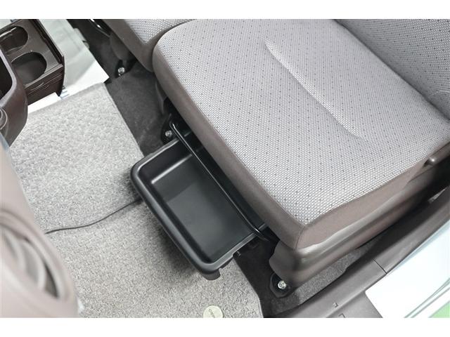 パッソ Ｘ　運転席助手席エアバック　地デジＴＶ　メモリーナビゲーション　横滑り防止機能　Ａストップ　エアコン　キーレス　ＥＴＣ　ドライブレコーダ　ＡＢＳ　パワーウィンドウ　ベンチシート　パワーステアリング　ＤＶＤ（21枚目）