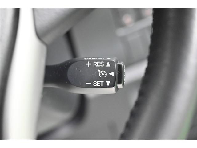 ヴォクシー ＺＳ　煌ＩＩＩ　プリクラッシュ　スマートキ　ＤＶＤ再生機能　記録簿付き　横滑り防止装置　ナビＴＶ　アルミ　三列シート　ＷＡＣ　盗難防止　オートエアコン　キーレス　ＥＴＣ装備　パワステ　メモリナビ　クルコン　ＡＢＳ（20枚目）