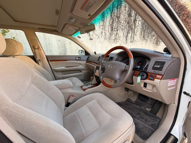 マークII グランデ35thアニバーサリーナビパッケージ ★グランデ★35thアニバーサリー★サンルーフ★社外ナビ★Bluetoothあり★パワーシート★ウッドステアリング★禁煙車★ツイーター★ETC★キーレス★(16枚目)