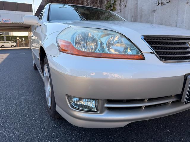 マークII グランデ35thアニバーサリーナビパッケージ ★グランデ★35thアニバーサリー★サンルーフ★社外ナビ★Bluetoothあり★パワーシート★ウッドステアリング★禁煙車★ツイーター★ETC★キーレス★(22枚目)