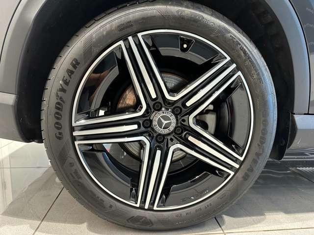 ＧＬＣ ＧＬＣ２２０ｄ　４マチック　ＡＭＧラインパッケージ　（ＩＳＧ搭載モデル）　ディーゼルターボ　４ＷＤ　ＭＰ２０２４０２　ＡＭＧレザーエクスクルーシブ　ドライバーズＰ　アンビエントライトプレミアム　リアアクスル　エアサス　ＡＲナビ（10枚目）