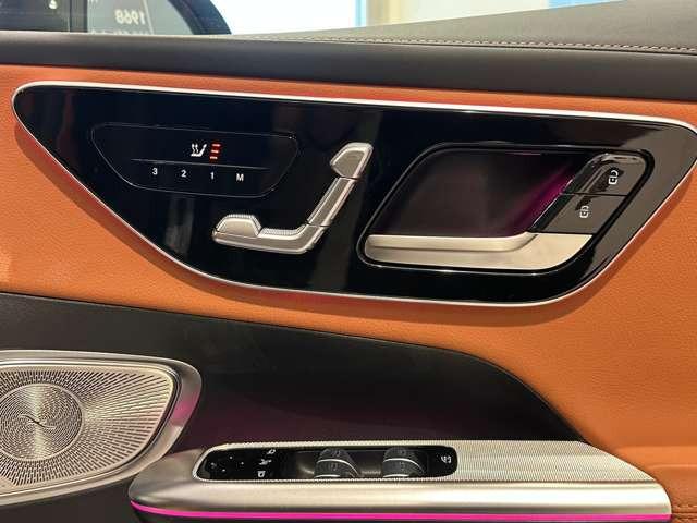 ＧＬＣ ＧＬＣ２２０ｄ　４マチック　ＡＭＧラインパッケージ　（ＩＳＧ搭載モデル）　ディーゼルターボ　４ＷＤ　ＭＰ２０２４０２　ＡＭＧレザーエクスクルーシブ　ドライバーズＰ　アンビエントライトプレミアム　リアアクスル　エアサス　ＡＲナビ（14枚目）