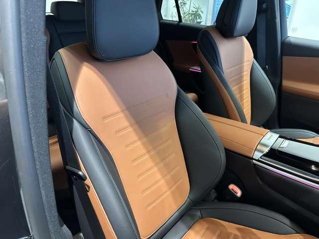 ＧＬＣ ＧＬＣ２２０ｄ　４マチック　ＡＭＧラインパッケージ　（ＩＳＧ搭載モデル）　ディーゼルターボ　４ＷＤ　ＭＰ２０２４０２　ＡＭＧレザーエクスクルーシブ　ドライバーズＰ　アンビエントライトプレミアム　リアアクスル　エアサス　ＡＲナビ（17枚目）