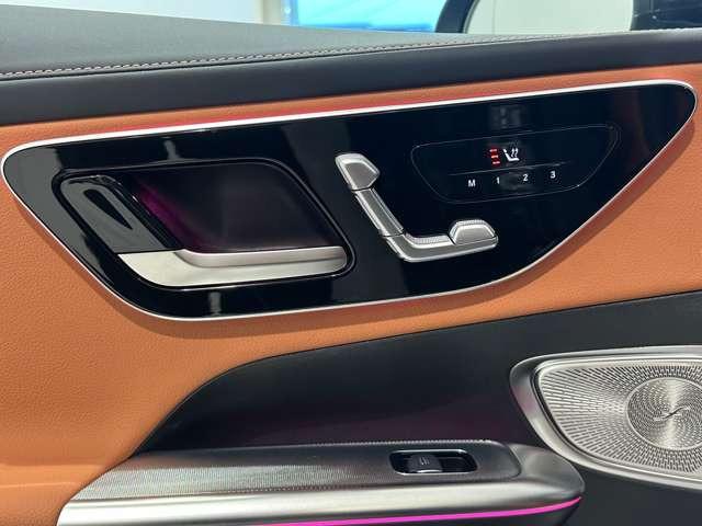 ＧＬＣ ＧＬＣ２２０ｄ　４マチック　ＡＭＧラインパッケージ　（ＩＳＧ搭載モデル）　ディーゼルターボ　４ＷＤ　ＭＰ２０２４０２　ＡＭＧレザーエクスクルーシブ　ドライバーズＰ　アンビエントライトプレミアム　リアアクスル　エアサス　ＡＲナビ（19枚目）