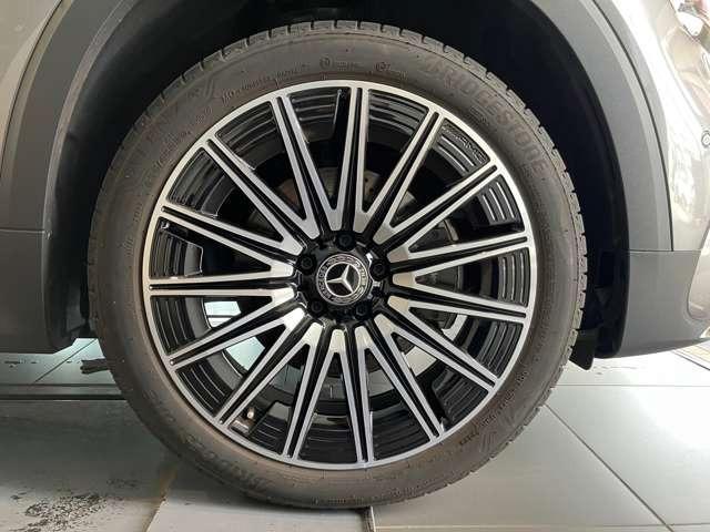 ＧＬＢ ＧＬＢ２００ｄ　４マチック　ＡＭＧラインパッケージ　４ＷＤ　デモカー　禁煙車　シートヒーター　ワイヤレスチャージ　３６０°カメラ　ＴＶ　ＥＴＣ（5枚目）