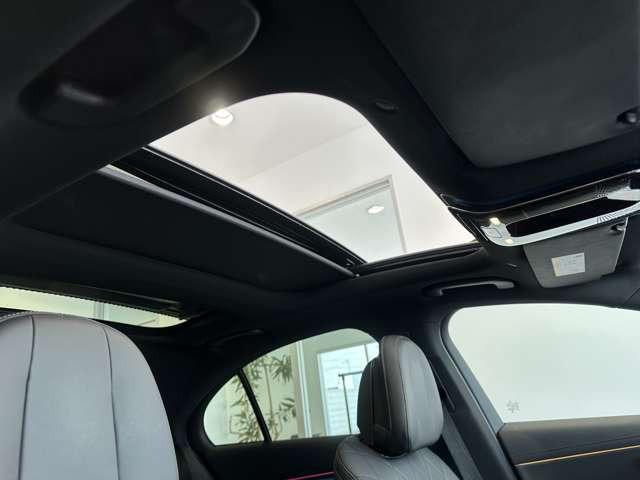 Ｅクラス Ｅ２２０ｄ　アバンギャルド　ＡＭＧラインパッケージ　デモカー　禁煙車　黒レザー　ベンチレーター　リアアクスル　スーパースクリーン（2枚目）