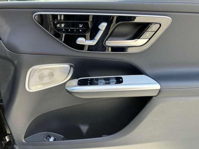 ＧＬＣ ＧＬＣ２２０ｄ　４マチック　ＡＭＧラインパッケージ　４ＷＤ　ＩＳＧ搭載モデル　デモカー　ベンチレーター　エアサス　リアアクスルステア　ブルメスター３Ｄ（14枚目）