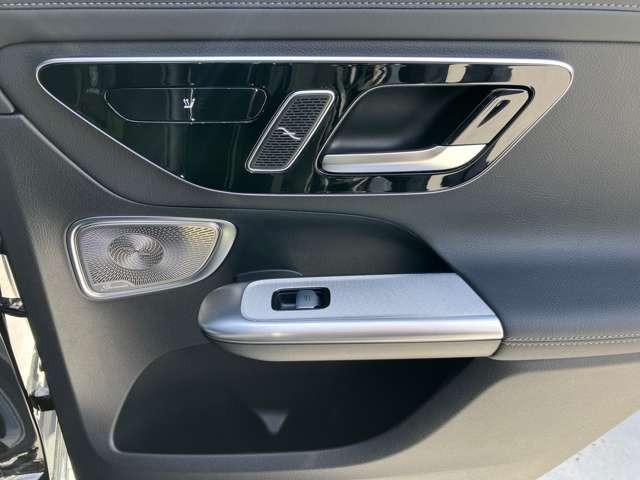 ＧＬＣ ＧＬＣ２２０ｄ　４マチック　ＡＭＧラインパッケージ　４ＷＤ　ＩＳＧ搭載モデル　デモカー　ベンチレーター　エアサス　リアアクスルステア　ブルメスター３Ｄ（15枚目）