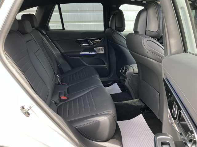 ＧＬＣ ＧＬＣ２２０ｄ　４マチック　ＡＭＧラインパッケージ　４ＷＤ　ＩＳＧ搭載モデル　デモカー　ベンチレーター　エアサス　リアアクスルステアリング　ＣａｒＰｌａｙ（13枚目）