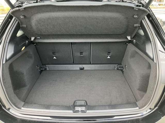 Ｂクラス Ｂ１８０　ＡＭＧラインパッケージ　ＭＰ２０２５０２　ＢＳＧ搭載モデル　ＡＭＧラインＰＫＧ　アドバンスドＰＫＧ　パノラミックスライディングルーフ　デモカー　マルチビーム　ヘッドアップＤＩＳＰＬＡＹ　ＭＢＵＸエンターテイメントＰ　ＴＶ（17枚目）