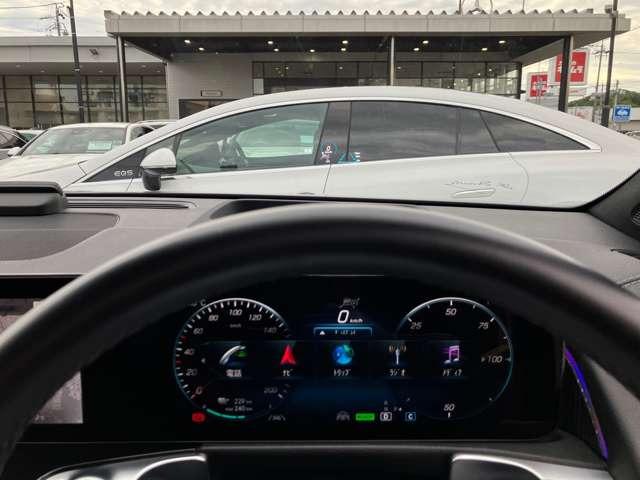 EQB EQB350 4マチック AMGラインパッケージ 4WD MP202302 AMGレザーエクスクルーシブPKG パノラミックスライディングルーフ デモカー パワーシート ワイヤレスチャージ フットトランクオープナー TV(20枚目)