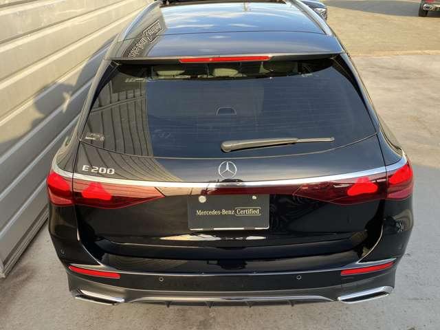 Eクラスステーションワゴン E200ステーションワゴンアバギャルドAMGラインP (ISG搭載モデル) MP202401 レザーエクスクルーシブPKG アドバンスドPKG デジタルインテリアPKG パノラミックスライディングルーフ デモカー ベンチレーター スーパースクリーン(10枚目)