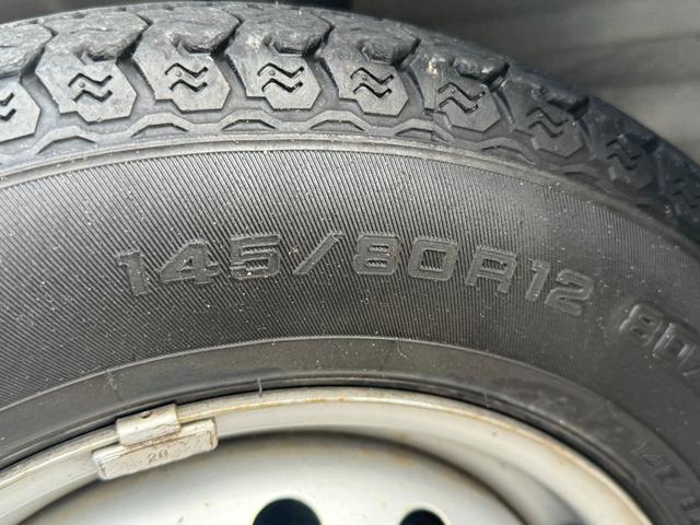 ＫＣ　１年保証付　車検令和７年１月　５速ＭＴ　純正オーディオ　ＡＭ　ＦＭ　エアコン　三方開(19枚目)