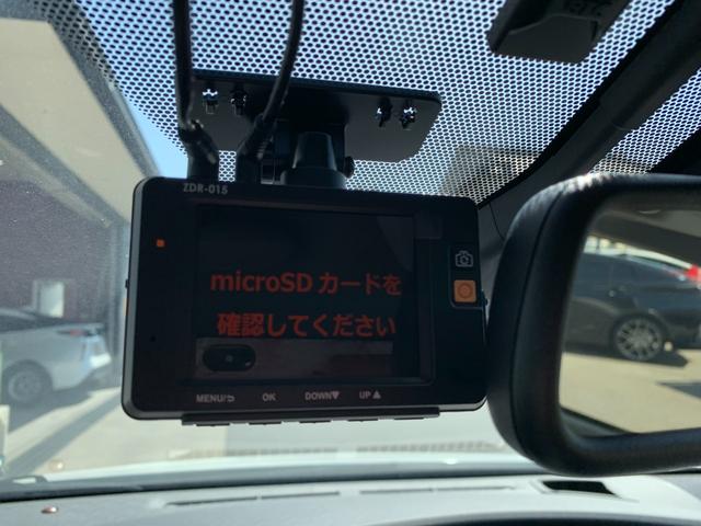 Ｇ　ドライブレコーダー　ＥＴＣ　オートクルーズコントロール　バックカメラ　ナビ　ＴＶ　アルミホイール　オートライト　ＨＩＤ　ＣＶＴ　スマートキー　アイドリングストップ　電動格納ミラー　盗難防止システム(7枚目)