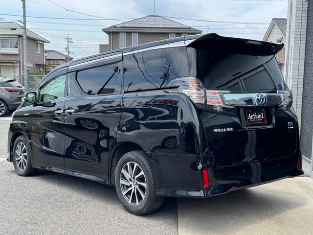 ヴェルファイアハイブリッド ＺＲ　４ＷＤ　全周囲カメラ　両側電動スライドドア　クリアランスソナー　オートクルーズコントロール　衝突被害軽減システム　オートライト　ＬＥＤヘッドランプ　パワーシート　スマートキー（17枚目）