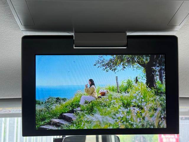 ヴォクシー ＺＳ　煌　ドライブレコーダー　ＥＴＣ　バックカメラ　ＴＶ　両側電動スライドドア　オートライト　ＬＥＤヘッドランプ　スマートキー　アイドリングストップ　電動格納ミラー　後席モニター　３列シート　ＣＶＴ（37枚目）
