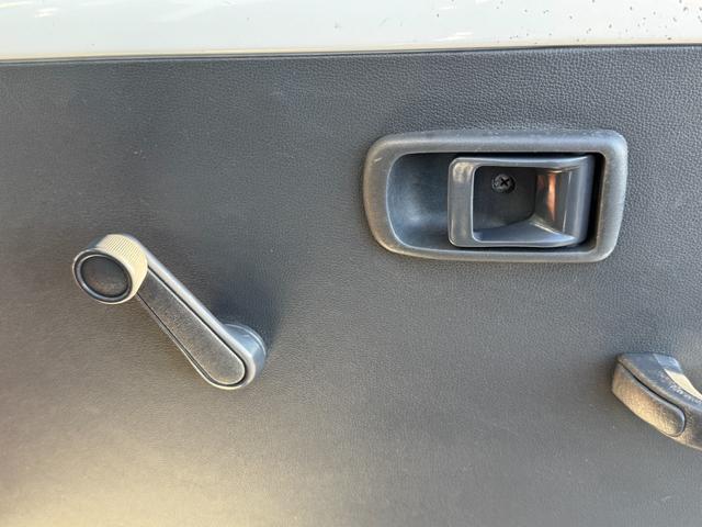 ハイゼットカーゴ スペシャル　軽バン　ＡＴ　両側スライドドア　エアコン　運転席エアバッグ　助手席エアバッグ（36枚目）
