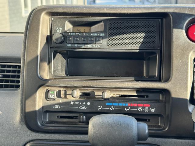 ハイゼットカーゴ スペシャル　軽バン　ＡＴ　両側スライドドア　エアコン　運転席エアバッグ　助手席エアバッグ（73枚目）