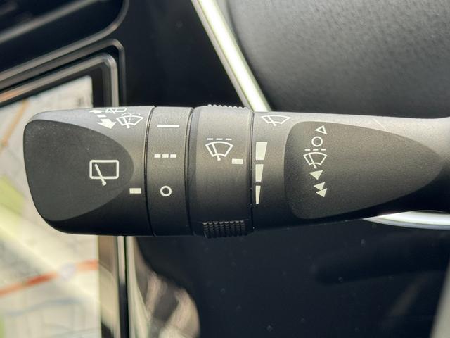 プリウス S ドライブレコーダー ETC レーンアシスト オートクルーズコントロール 衝突被害軽減システム バックカメラ ナビ TV アルミホイール オートマチックハイビーム オートライト LEDヘッドランプ(31枚目)