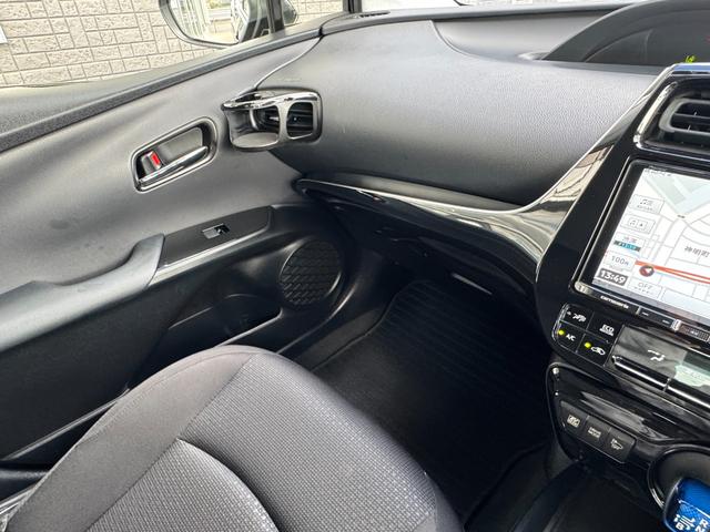 プリウス S ドライブレコーダー ETC レーンアシスト オートクルーズコントロール 衝突被害軽減システム バックカメラ ナビ TV アルミホイール オートマチックハイビーム オートライト LEDヘッドランプ(42枚目)