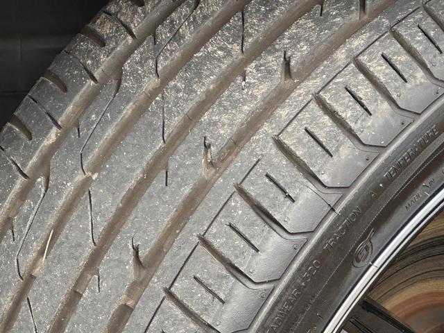 プリウス S ドライブレコーダー ETC レーンアシスト オートクルーズコントロール 衝突被害軽減システム バックカメラ ナビ TV アルミホイール オートマチックハイビーム オートライト LEDヘッドランプ(48枚目)