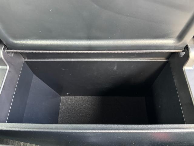 プリウス S ドライブレコーダー ETC レーンアシスト オートクルーズコントロール 衝突被害軽減システム バックカメラ ナビ TV アルミホイール オートマチックハイビーム オートライト LEDヘッドランプ(65枚目)