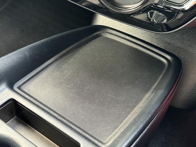 プリウス S ドライブレコーダー ETC レーンアシスト オートクルーズコントロール 衝突被害軽減システム バックカメラ ナビ TV アルミホイール オートマチックハイビーム オートライト LEDヘッドランプ(71枚目)