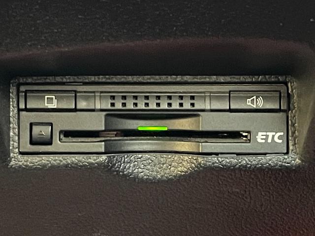 プリウス S ETC バックカメラ TV アルミホイール オートライト LEDヘッドランプ スマートキー 電動格納ミラー CVT 盗難防止システム 衝突安全ボディ ABS ESC CD Bluetooth エアコン(6枚目)