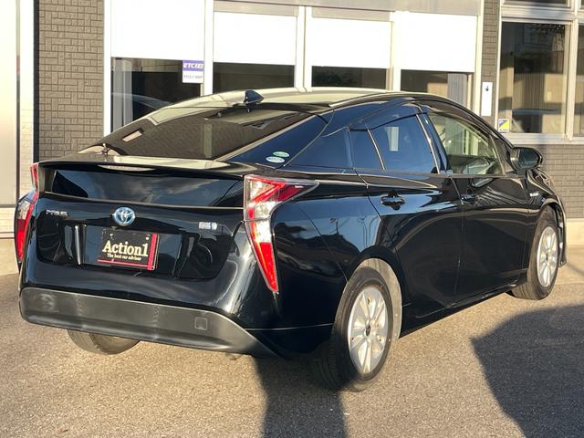 プリウス S ETC バックカメラ TV アルミホイール オートライト LEDヘッドランプ スマートキー 電動格納ミラー CVT 盗難防止システム 衝突安全ボディ ABS ESC CD Bluetooth エアコン(17枚目)