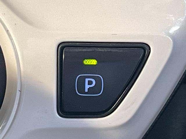 プリウス S ETC バックカメラ TV アルミホイール オートライト LEDヘッドランプ スマートキー 電動格納ミラー CVT 盗難防止システム 衝突安全ボディ ABS ESC CD Bluetooth エアコン(31枚目)