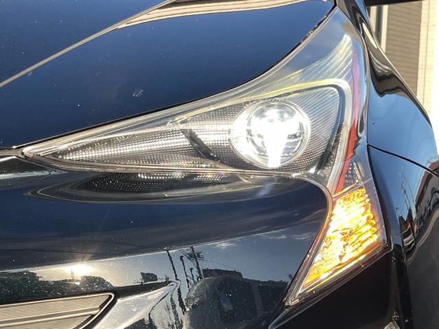 プリウス S ETC バックカメラ TV アルミホイール オートライト LEDヘッドランプ スマートキー 電動格納ミラー CVT 盗難防止システム 衝突安全ボディ ABS ESC CD Bluetooth エアコン(32枚目)