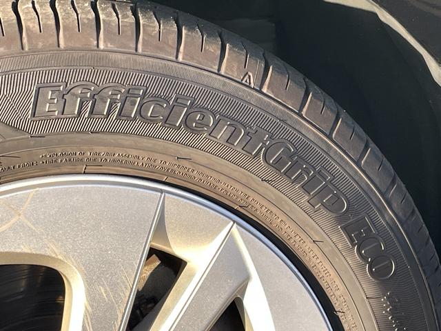 プリウス S ETC バックカメラ TV アルミホイール オートライト LEDヘッドランプ スマートキー 電動格納ミラー CVT 盗難防止システム 衝突安全ボディ ABS ESC CD Bluetooth エアコン(45枚目)