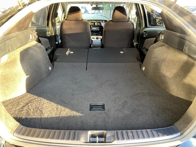 プリウス S ETC バックカメラ TV アルミホイール オートライト LEDヘッドランプ スマートキー 電動格納ミラー CVT 盗難防止システム 衝突安全ボディ ABS ESC CD Bluetooth エアコン(58枚目)