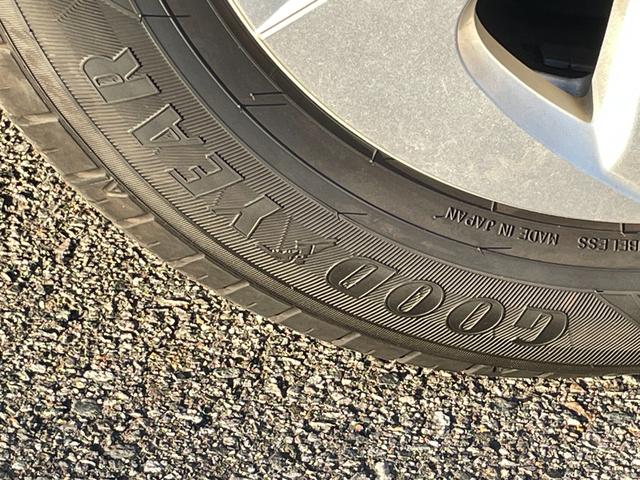 プリウス S ETC バックカメラ TV アルミホイール オートライト LEDヘッドランプ スマートキー 電動格納ミラー CVT 盗難防止システム 衝突安全ボディ ABS ESC CD Bluetooth エアコン(60枚目)