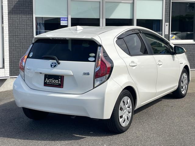 アクア S ドライブレコーダー ETC バックカメラ ナビ TV キーレスエントリー 電動格納ミラー CVT 衝突安全ボディ ABS ESC Bluetooth エアコン パワーステアリング パワーウィンドウ(17枚目)