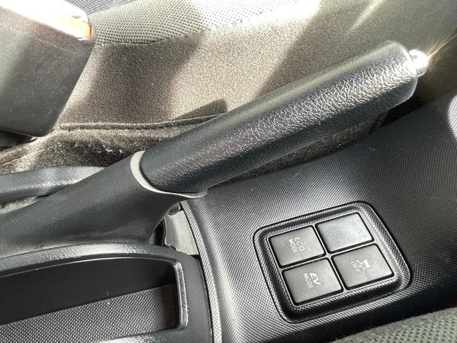 アクア S ドライブレコーダー ETC バックカメラ ナビ TV キーレスエントリー 電動格納ミラー CVT 衝突安全ボディ ABS ESC Bluetooth エアコン パワーステアリング パワーウィンドウ(61枚目)