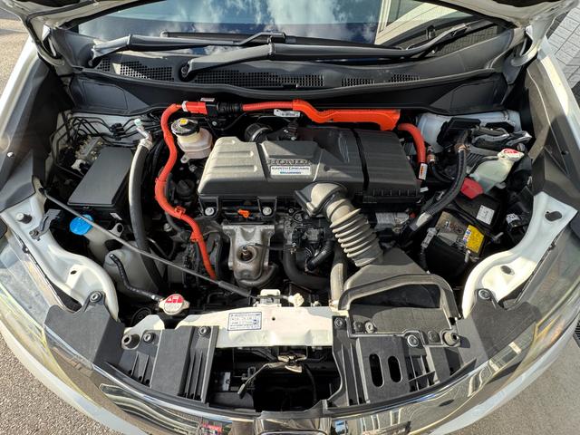 オデッセイハイブリッド ハイブリッドアブソルート・ホンダセンシングEXパック ハイブリッド ドライブレコーダー ETC 全周囲カメラ ナビ TV 両側電動スライドドア オートクルーズコントロール レーンアシスト 衝突被害軽減システム オートライト LEDヘッドランプ(19枚目)