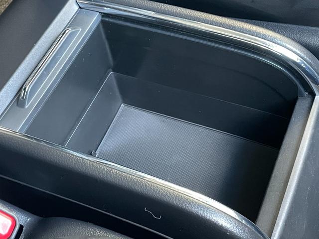 オデッセイハイブリッド ハイブリッドアブソルート・ホンダセンシングEXパック ハイブリッド ドライブレコーダー ETC 全周囲カメラ ナビ TV 両側電動スライドドア オートクルーズコントロール レーンアシスト 衝突被害軽減システム オートライト LEDヘッドランプ(33枚目)