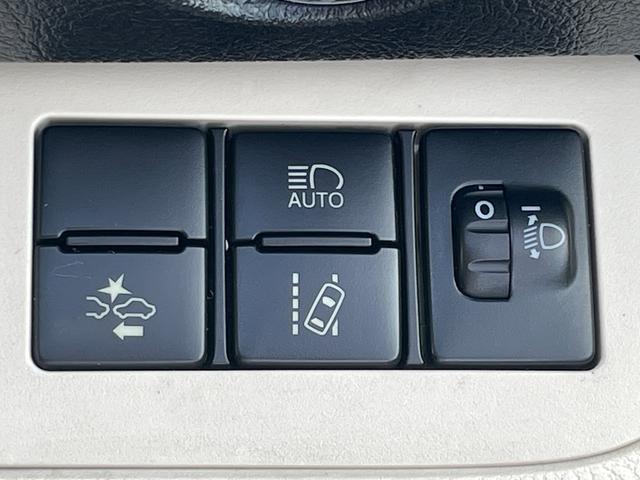 シエンタ ハイブリッドG バックカメラ ナビ TV レーンアシスト 衝突被害軽減システム 両側電動スライドドア オートマチックハイビーム スマートキー 電動格納ミラー 3列シート CVT CD Bluetooth(9枚目)