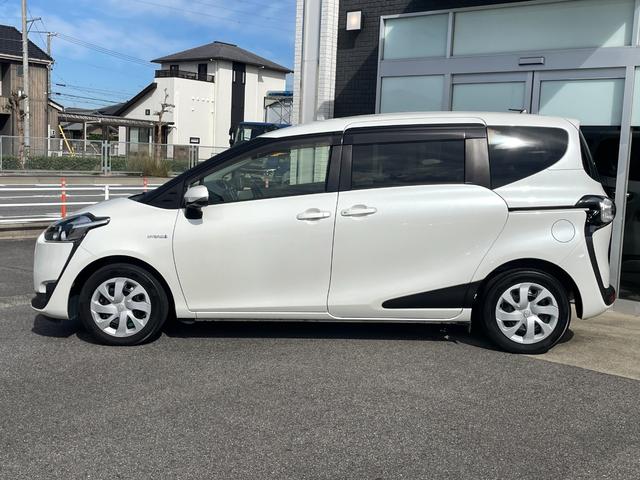 シエンタ ハイブリッドG バックカメラ ナビ TV レーンアシスト 衝突被害軽減システム 両側電動スライドドア オートマチックハイビーム スマートキー 電動格納ミラー 3列シート CVT CD Bluetooth(15枚目)